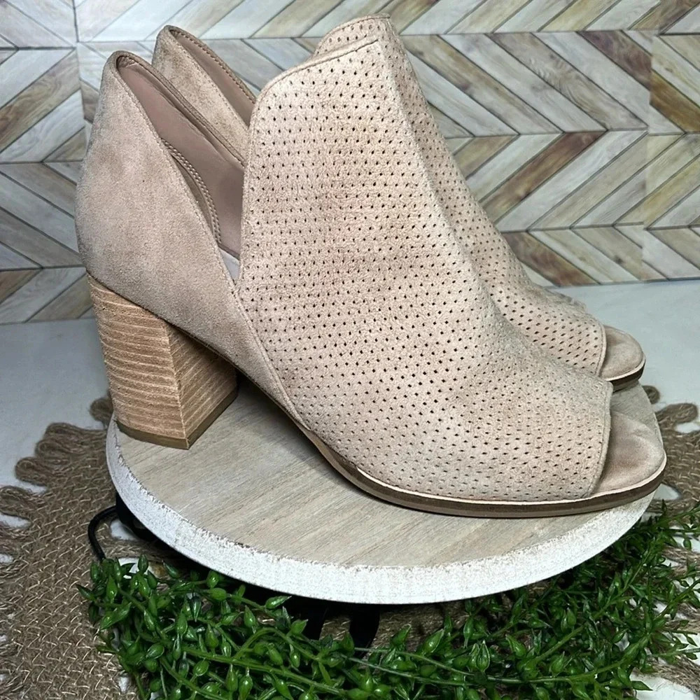 Cole Haan Peep Toe Perforated Suede Booties Womens 7.5 Tan Grand.OS Block Heel